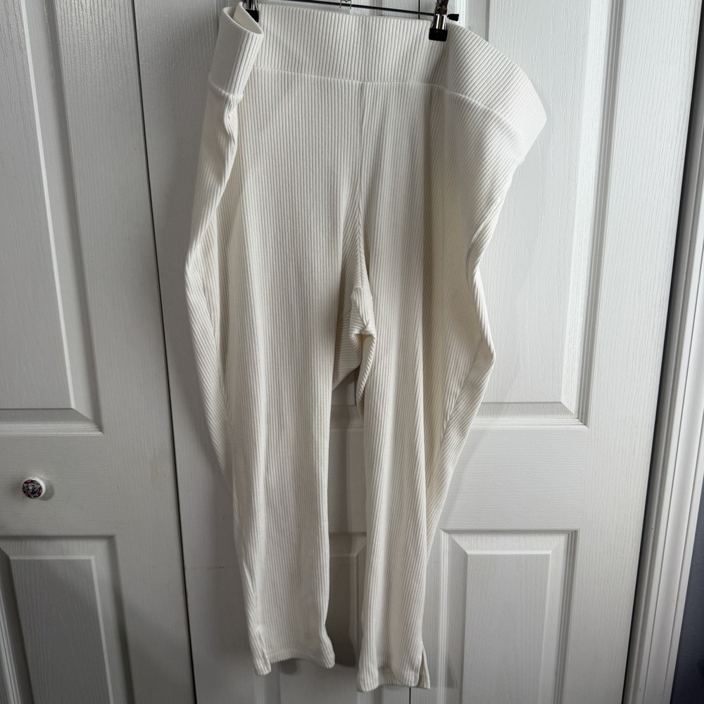 Old Navy Cream Plush Ribbed Pull On Pants Women's Size 3XL Confy Cozy Travel
